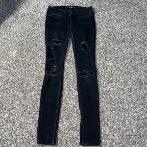 Hollister Low-Rise Super Skinny jeans